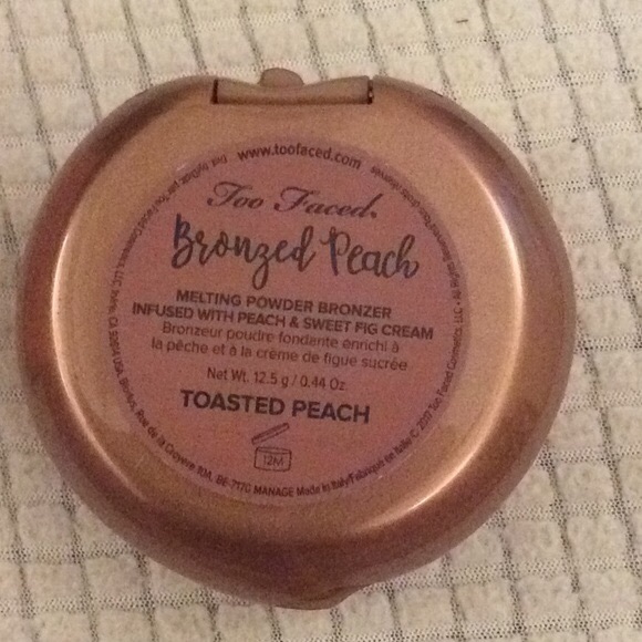 NIB TOO FACED Bronzed Peach Melting Powder Bronzer - Picture 5 of 5